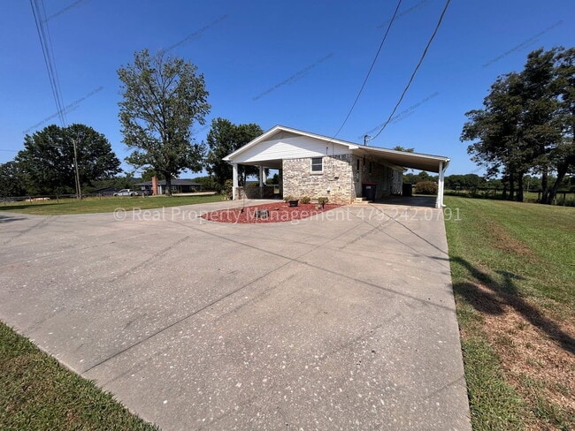 4314 Palestine Rd