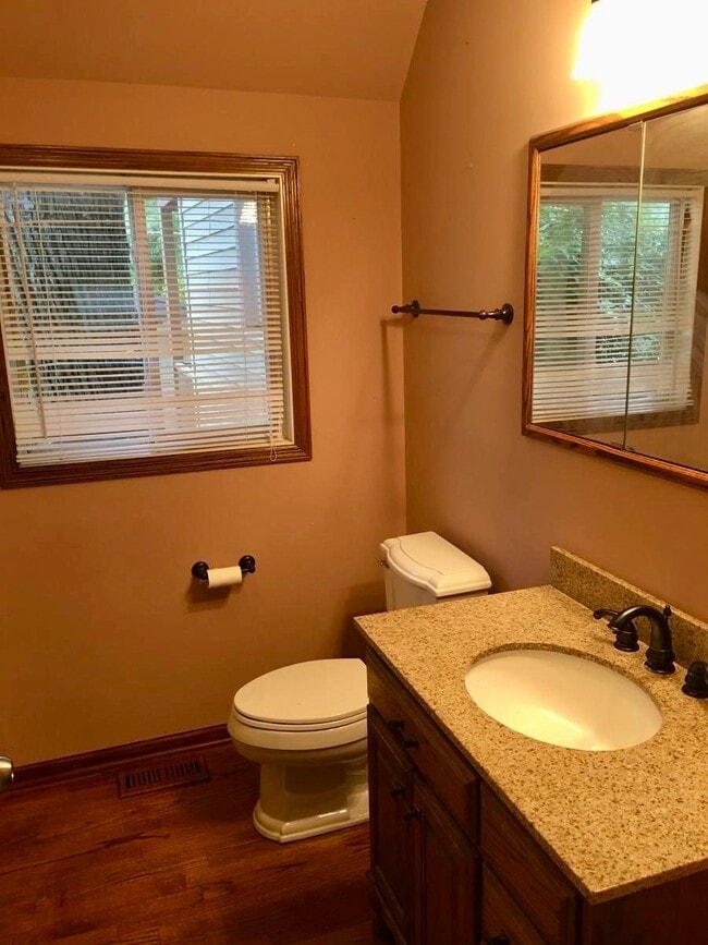 Photo - 19239 W Fairview Dr