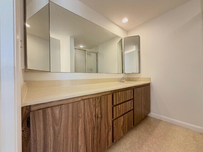 Photo - 5512 55th Way