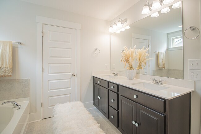 Photo - 106 Harvest Hl