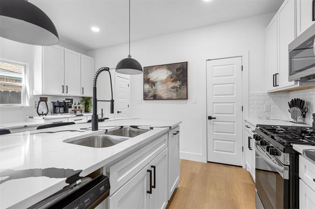 Photo - 1509 Barry Ave