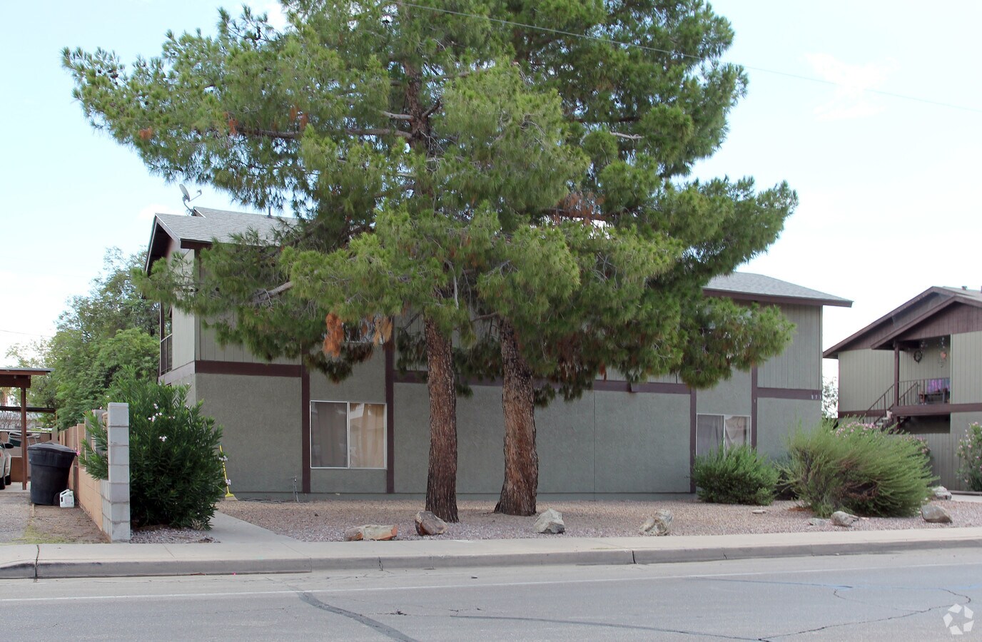 Photo - 851 S Horne St