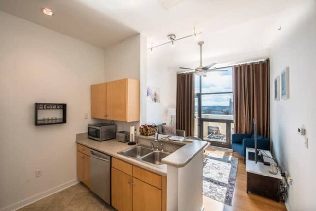 Photo - 715 N Church St Unidad ID1367387P