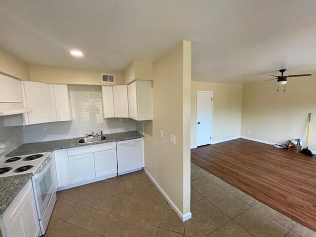 Photo - 5712 Kenneth Ave Unit 5712 Kenneth Ave #B