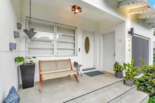 Photo - 274 NW 43rd St