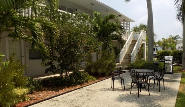 Photo - 225 Ocean Breeze Lake Worth, FL 33460