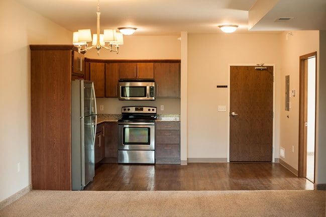Cardinal Creek Apartments