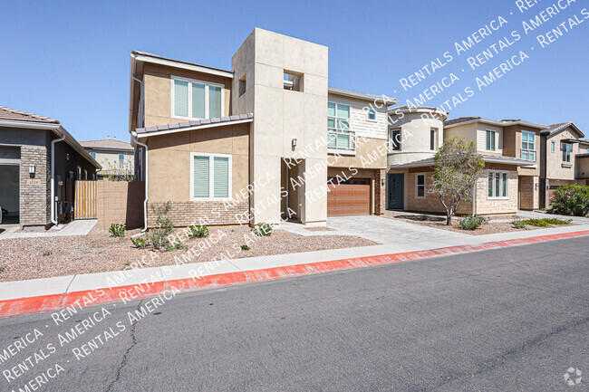 Building Photo - Luxury Gated Community, Available now! Rental