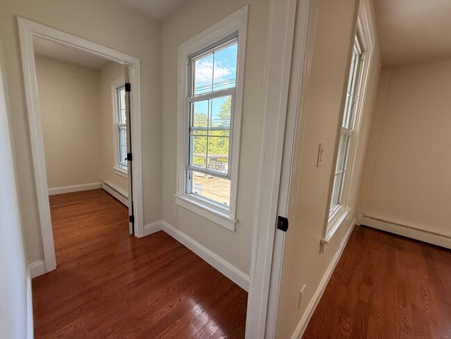 73-77-77 W Thames St Unit 73B
