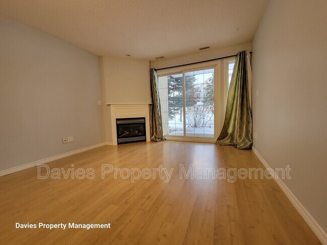 Photo - 12110-12106 106 Ave NW Unit #105