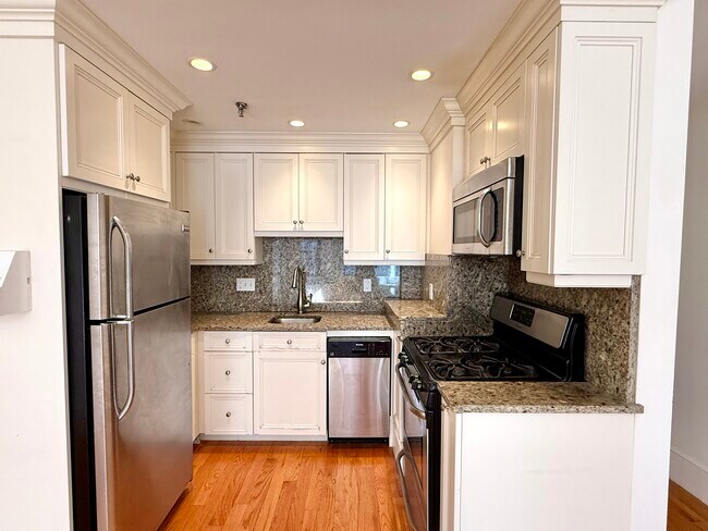 247 Newbury St Unidad 2R
