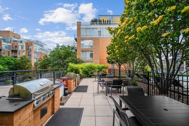 1717 Evanston