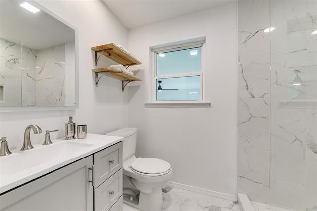 Photo - 977 Green Castle Dr