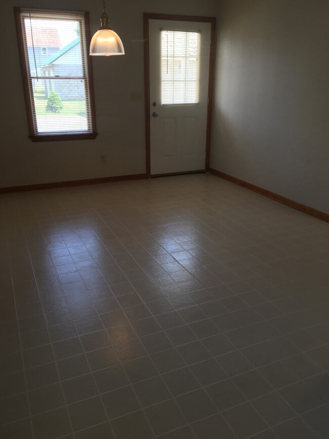 Photo - 119 S West St Unit A