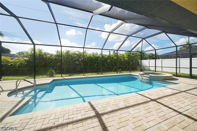 Building Photo - 1502 SW 38th St