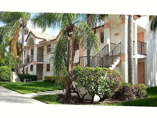 Photo - 320 Norwood Terrace Unit 113