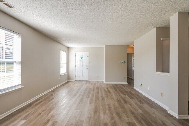 Photo - 526 Florence Dr