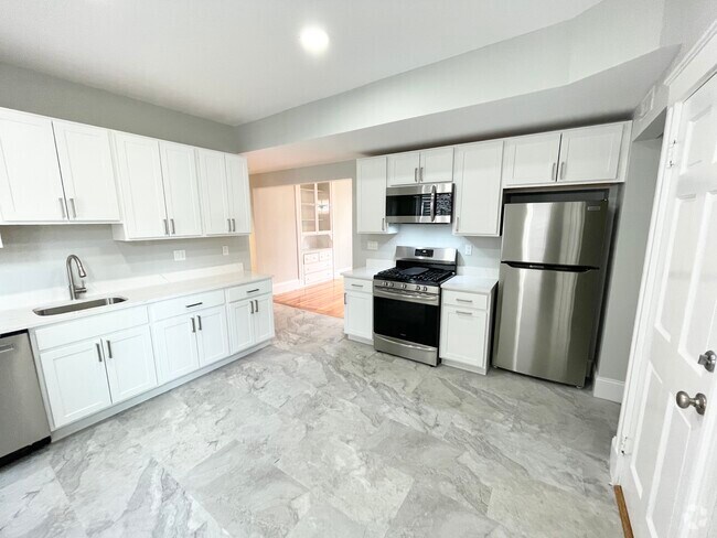 Building Photo - 159 Boston St Unit 1 Rental