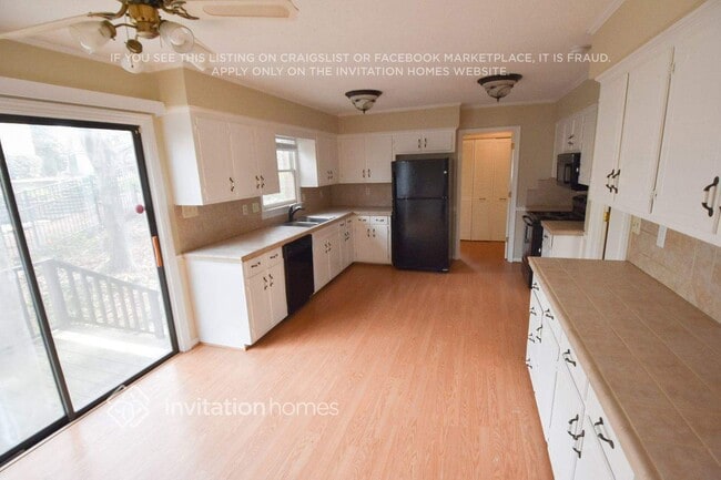 Photo - 7131 Hillside Ln