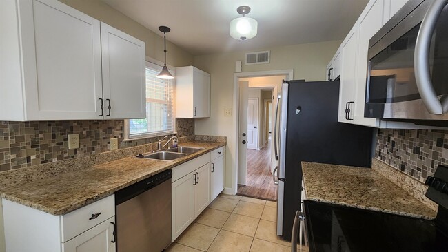 Photo - 5313 Boswell Ave