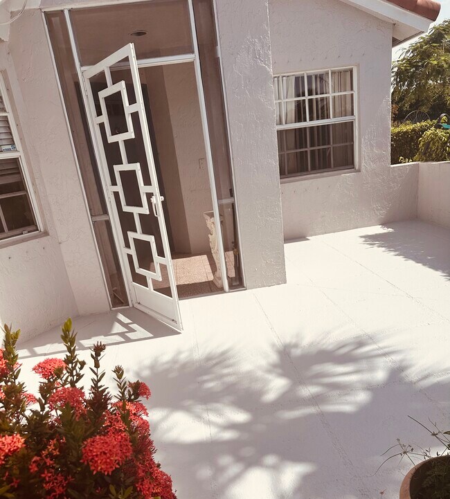 Front of Villa with Porch