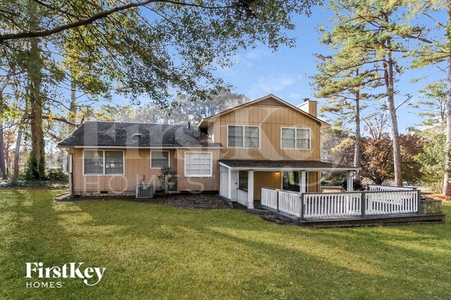 Photo - 295 Plantation Rd SW