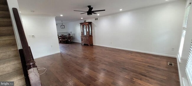 Photo - 262 Liberty Dr