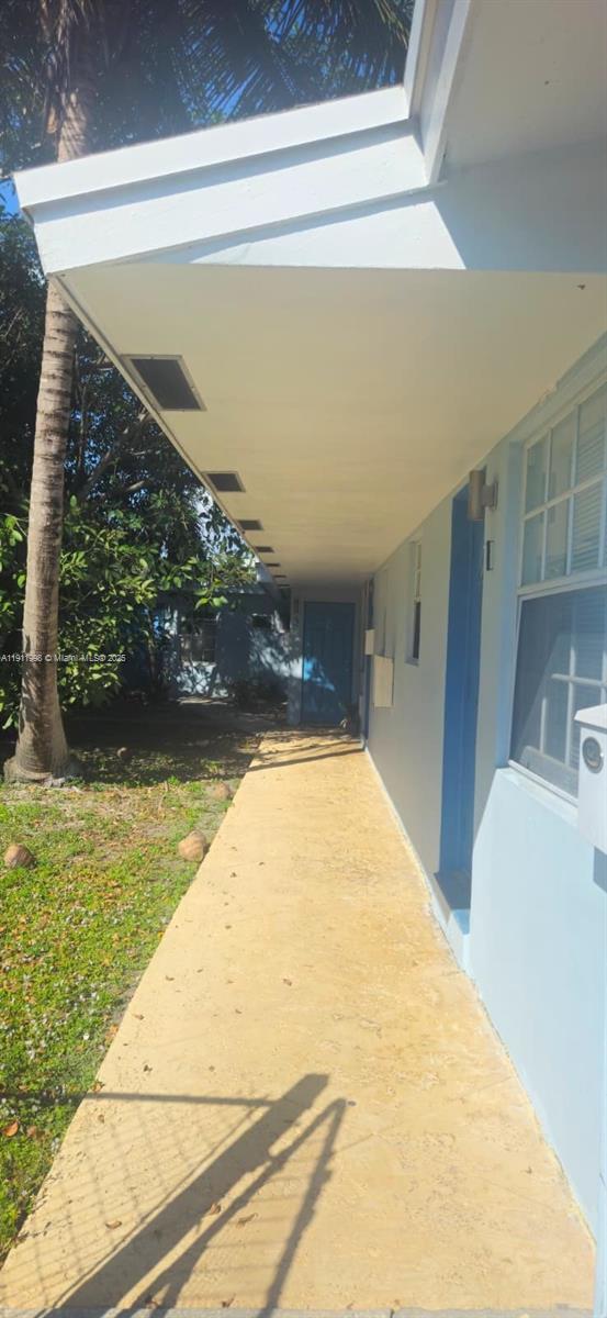 Photo - 161 NW 40th St Unit 5