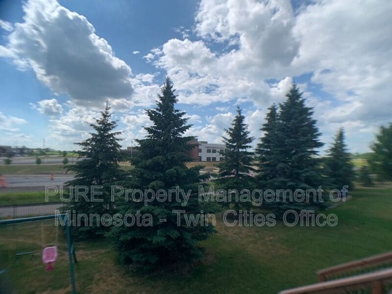 Photo - 1704 Basswood Ct