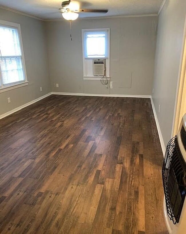 Photo - COMING SOON BEMIS LOCATION-  GREAT 2 BEDROOM HOME!!!!!