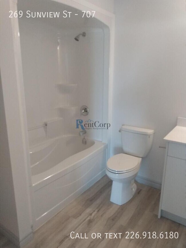 Photo - 269 Sunview St