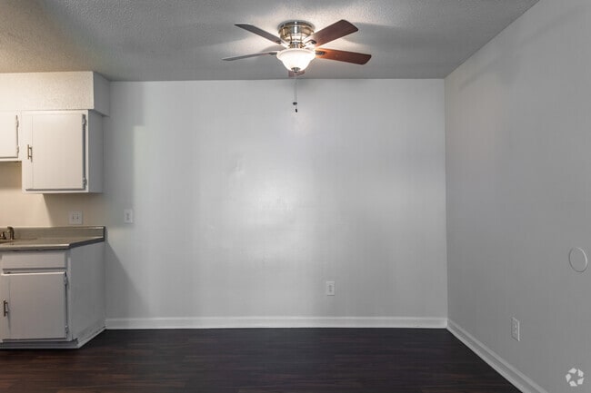 2BR, 1.5BA - Dining Room