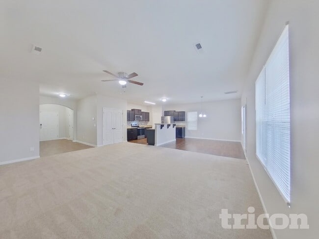 Photo - 11335 Breezehill Ln