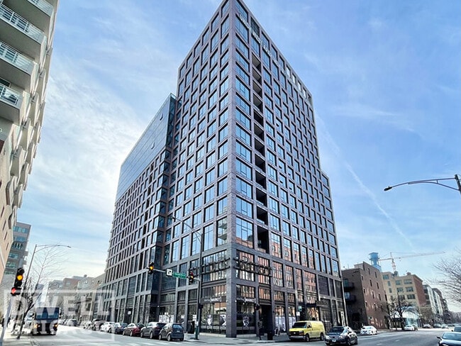 Photo - 935 W Washington Blvd