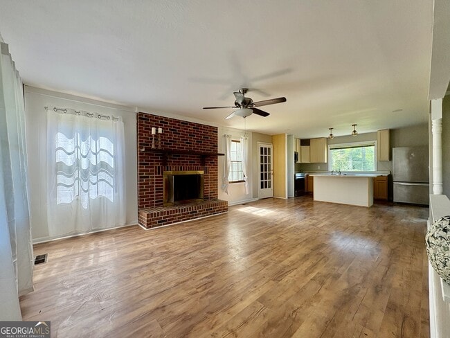 Photo - 117 Laura Ln