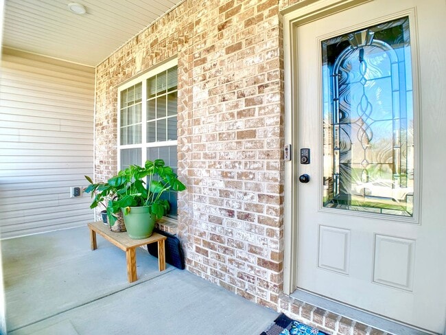 Photo - 214 Penelope Ln