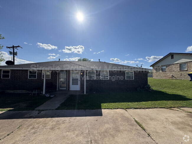 Building Photo - 2403 Muzzy St Rental