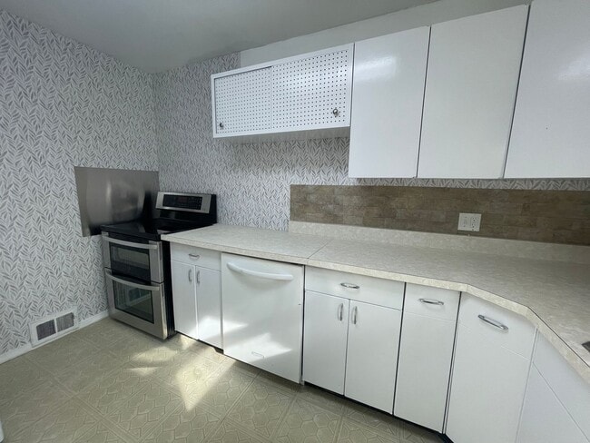 Photo - Updated 3-Bedroom Ranch with Finished Basement in Pittsfield, Massachusetts