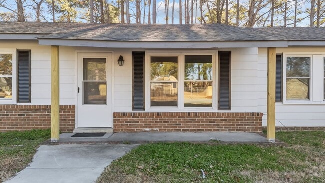 Photo - 620 Starling Way