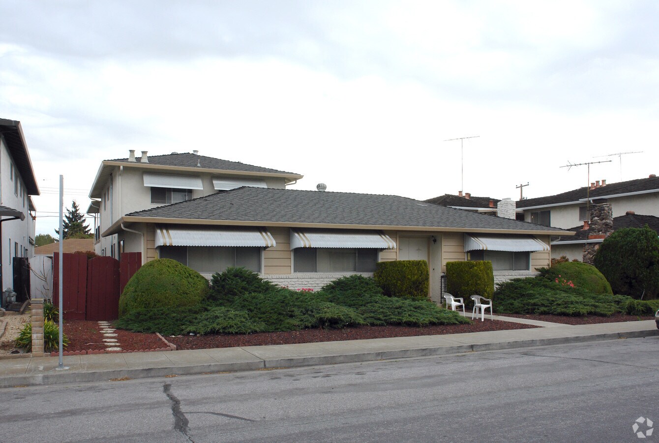 2851 Malabar Avenue - 2851 Malabar Avenue