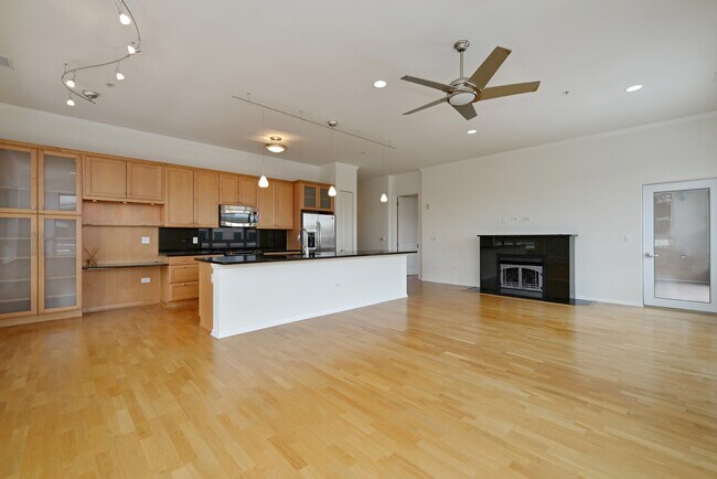 Photo - 850 Village Center Dr Unidad 416