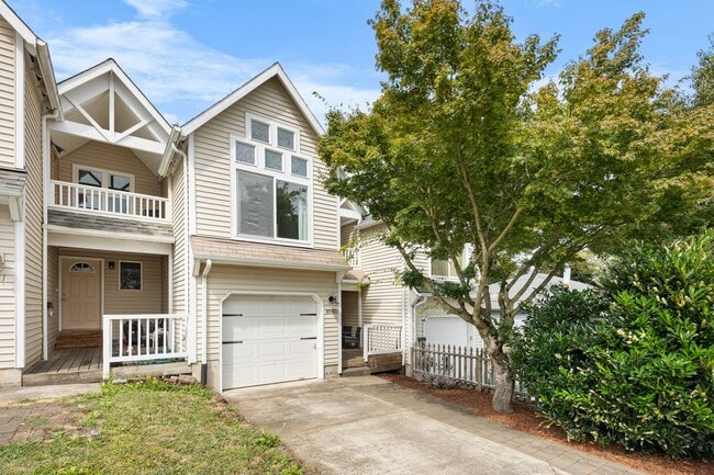 Building Photo - Lovely Row House in Kenton with Fenced Yar...