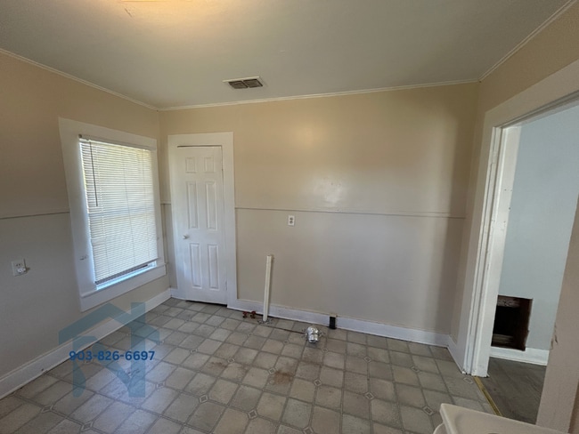 Photo - 1006 Nelson Blvd