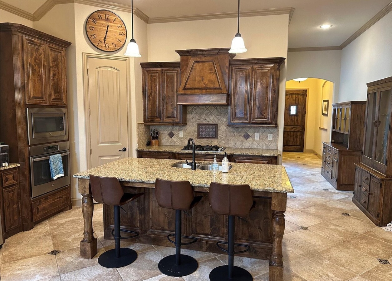 Photo - 1000 Forest Hill Dr