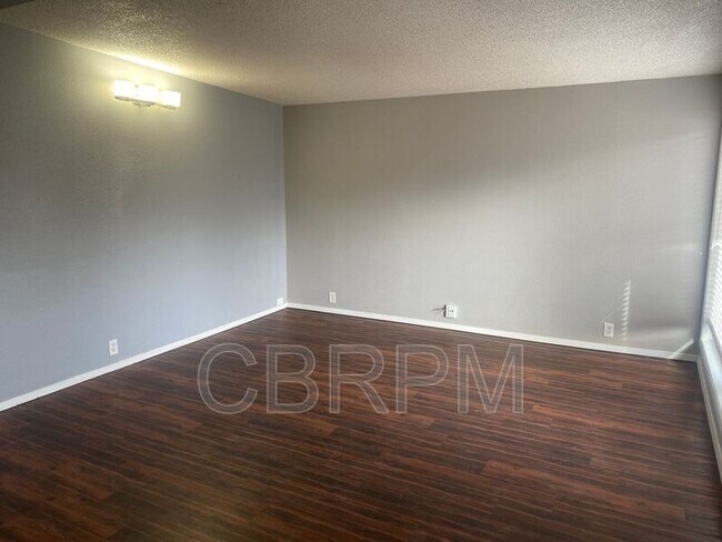 Photo - 2704 68th St