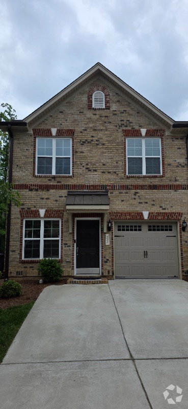 Building Photo - 823 Silver Leaf Dr Rental