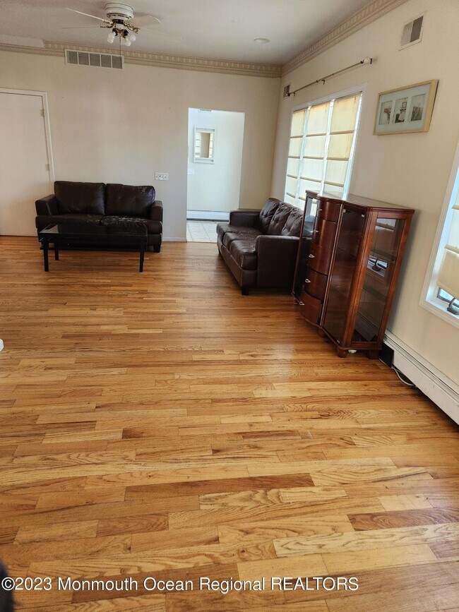 Photo - 78 Poplar Ave