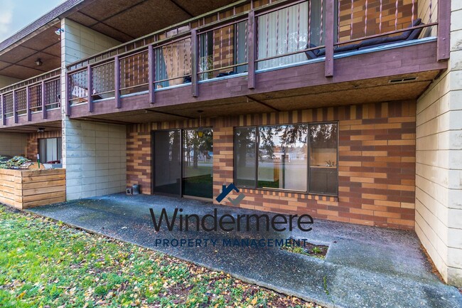 Photo - Windermere PM: 2 bedroom/2 bath condo Unidad 105