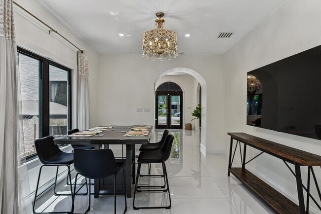 Photo - 1010 N Rio Vista Blvd
