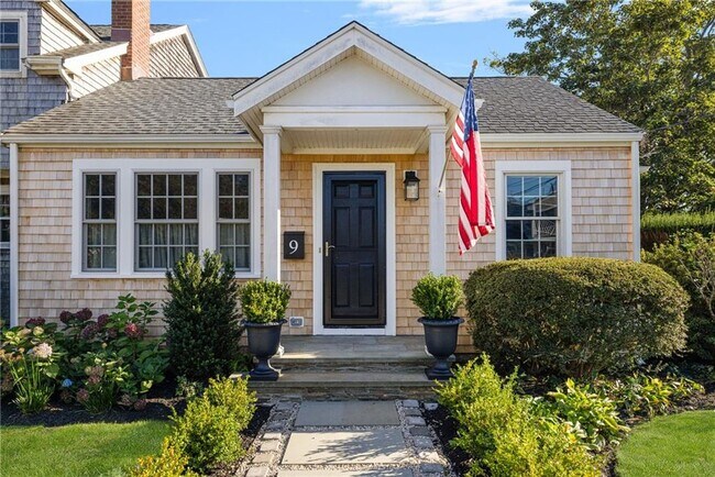 9 White Terrace